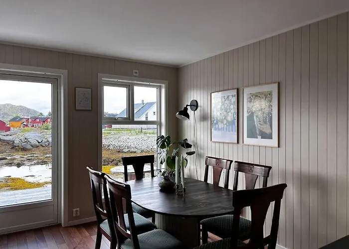 Modern Fisherman Daire Ballstad